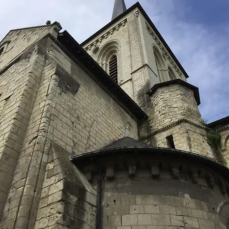 Palais Saint Pierre سوموور